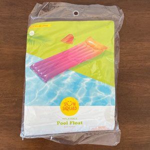 Sun Squad Inflatable Raft Lounger Swimming Pool Float with Built-in pillow